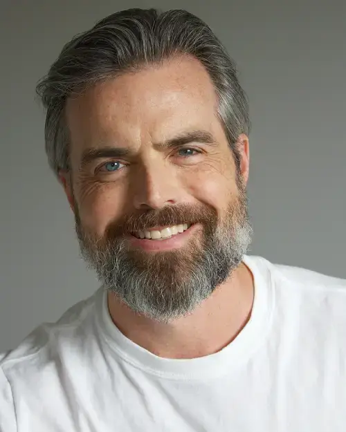 Stephen Peasley — commercial headshot
